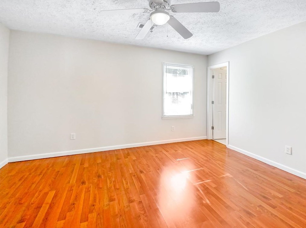 4379 Coopers Creek Dr, Smyrna GA  30082-4813 exterior