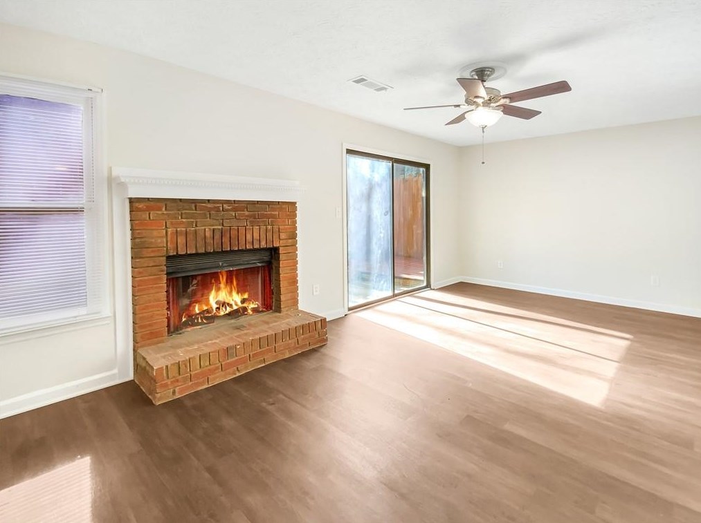 4379 Coopers Creek Dr, Smyrna GA  30082-4813 exterior