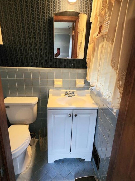1894 Sahara Dr, Atlanta GA  30316-4239 exterior