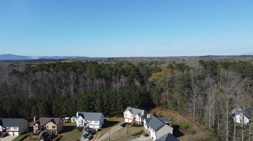 139 Avalon Dr, Calhoun GA  30701-9434 exterior