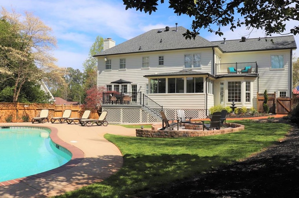 120 Barrow Downs, Alpharetta GA  30004-4013 exterior