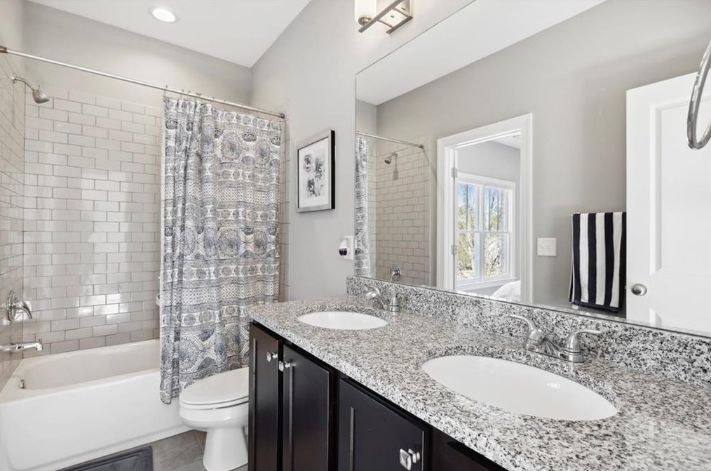 2007 Preston Park Pl, Decatur GA  30032-5280 exterior