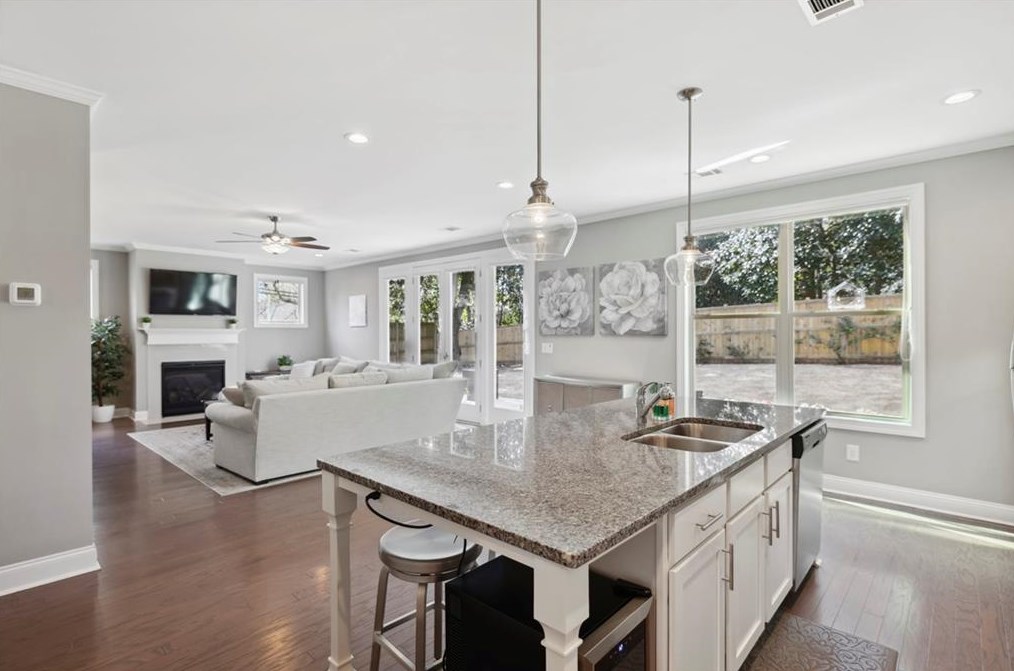 2007 Preston Park Pl, Decatur GA  30032-5280 exterior