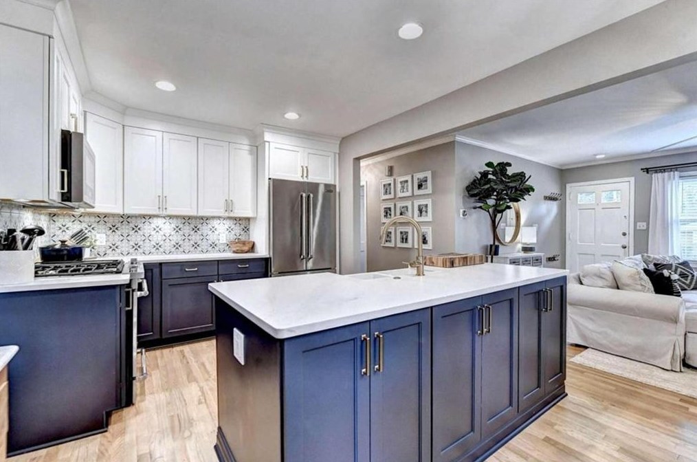 2227 Desmond Dr, Decatur GA  30033-4740 exterior