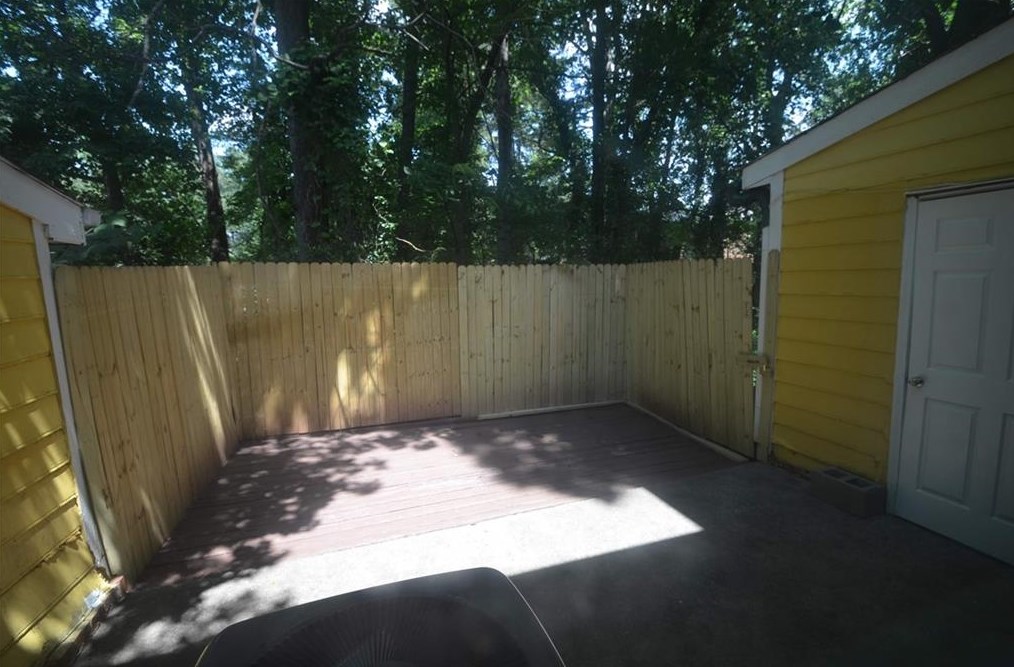 5003 Pat Mell Pl, Smyrna GA  30080-1172 exterior
