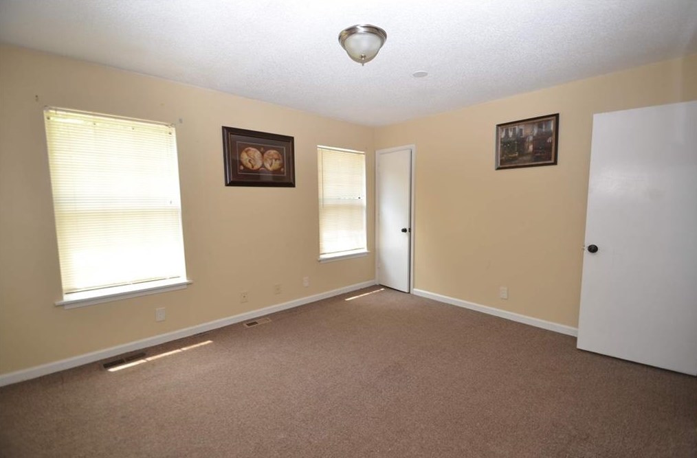 5003 Pat Mell Pl, Smyrna GA  30080-1172 exterior