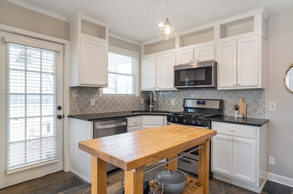 1669 Newton Ave, Atlanta GA  30316-2115 exterior