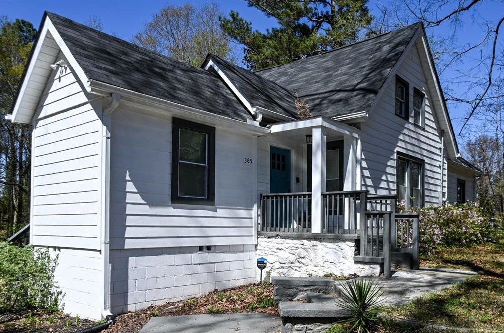 365 Peyton Rd, Atlanta GA  30311-2133 exterior