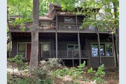 5360 Pine Circle - Photo 1