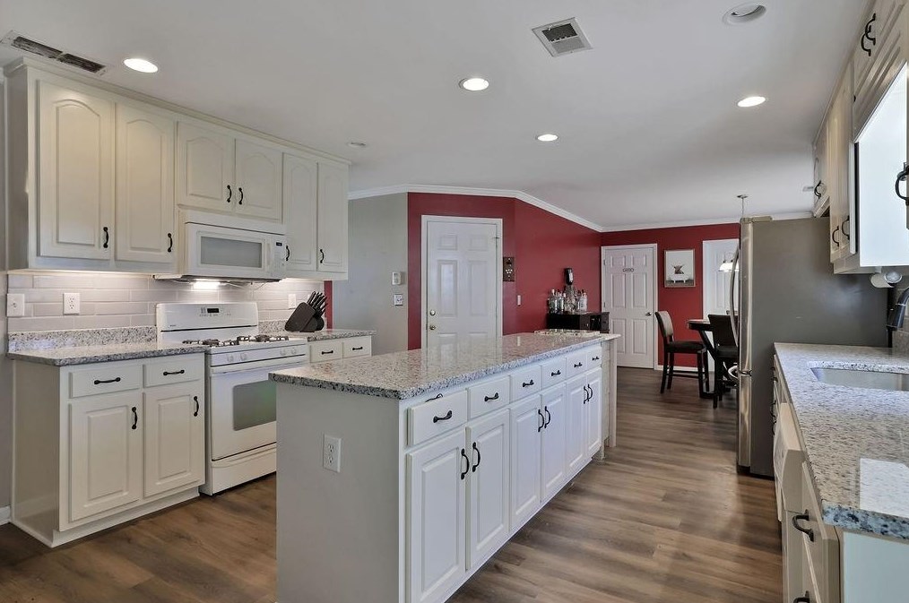 1336 Bramlett Forest Ct, Lawrenceville GA  30045-2687 exterior