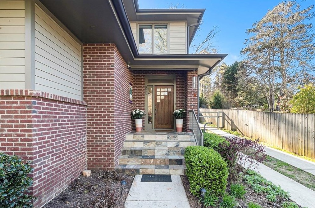 623 Ansley St, Decatur GA  30030-3611 exterior