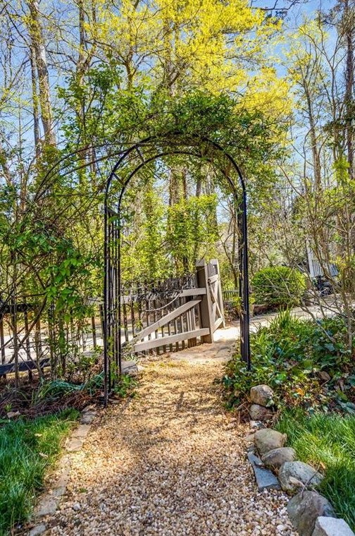 523 Glendale Ave, Decatur GA  30030-1602 exterior