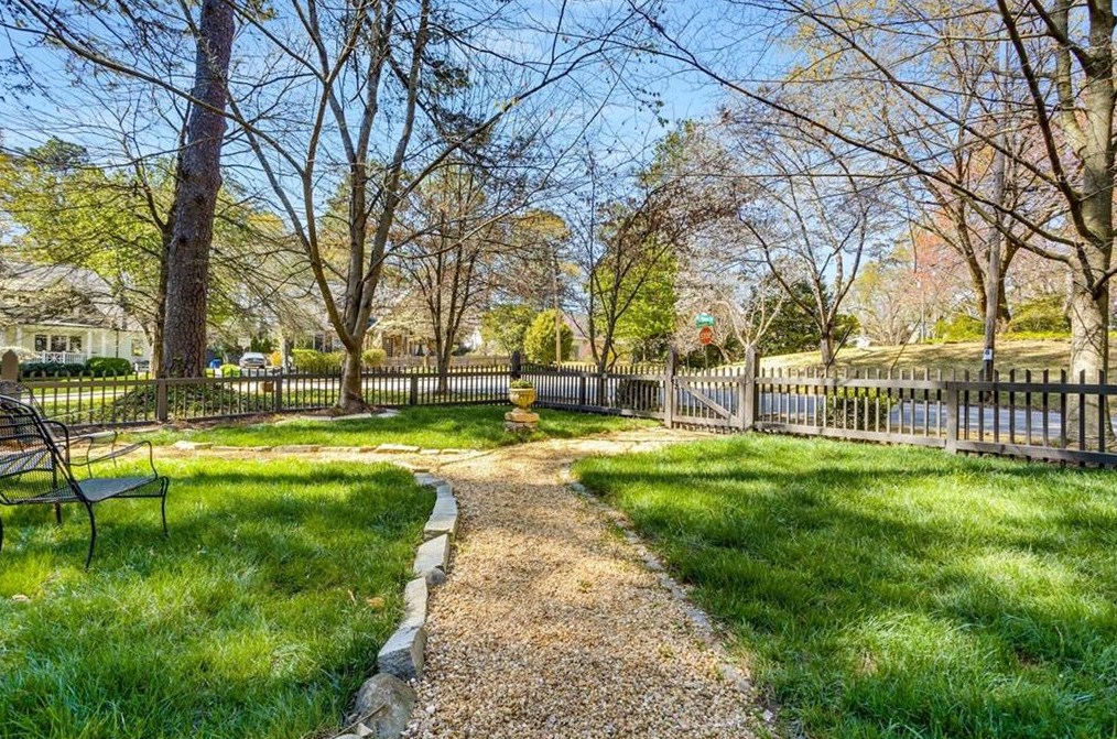 523 Glendale Ave, Decatur GA  30030-1602 exterior