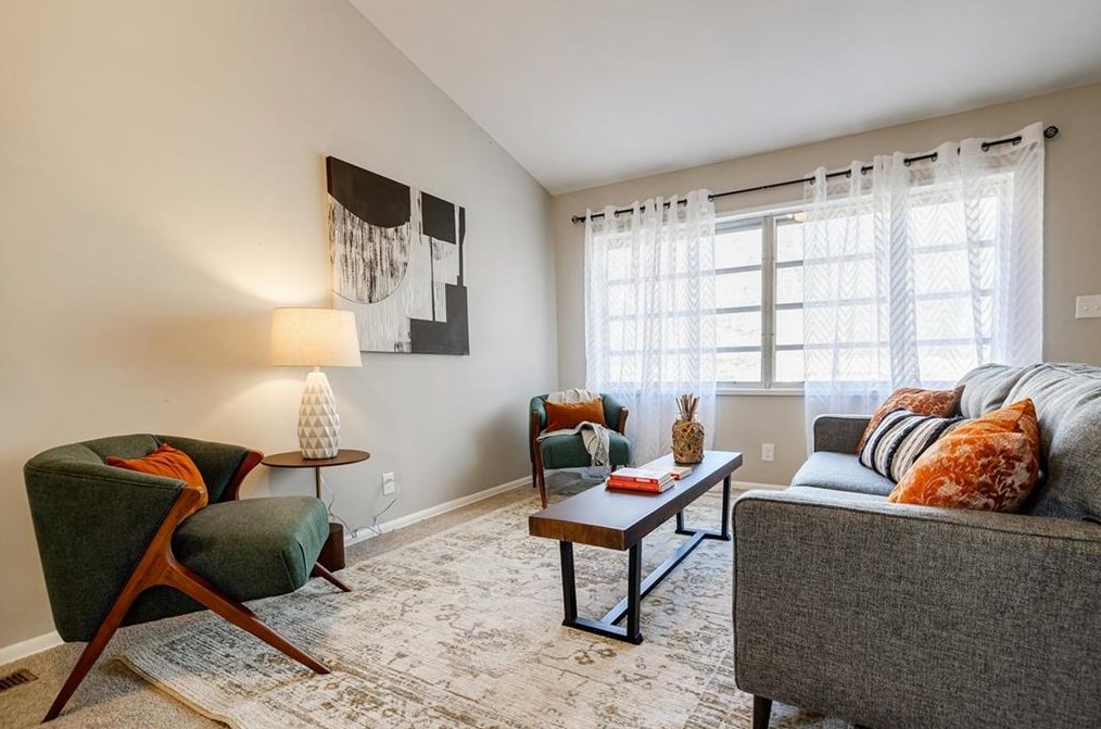 3017 Flamingo Dr, Decatur GA  30033-3936 exterior