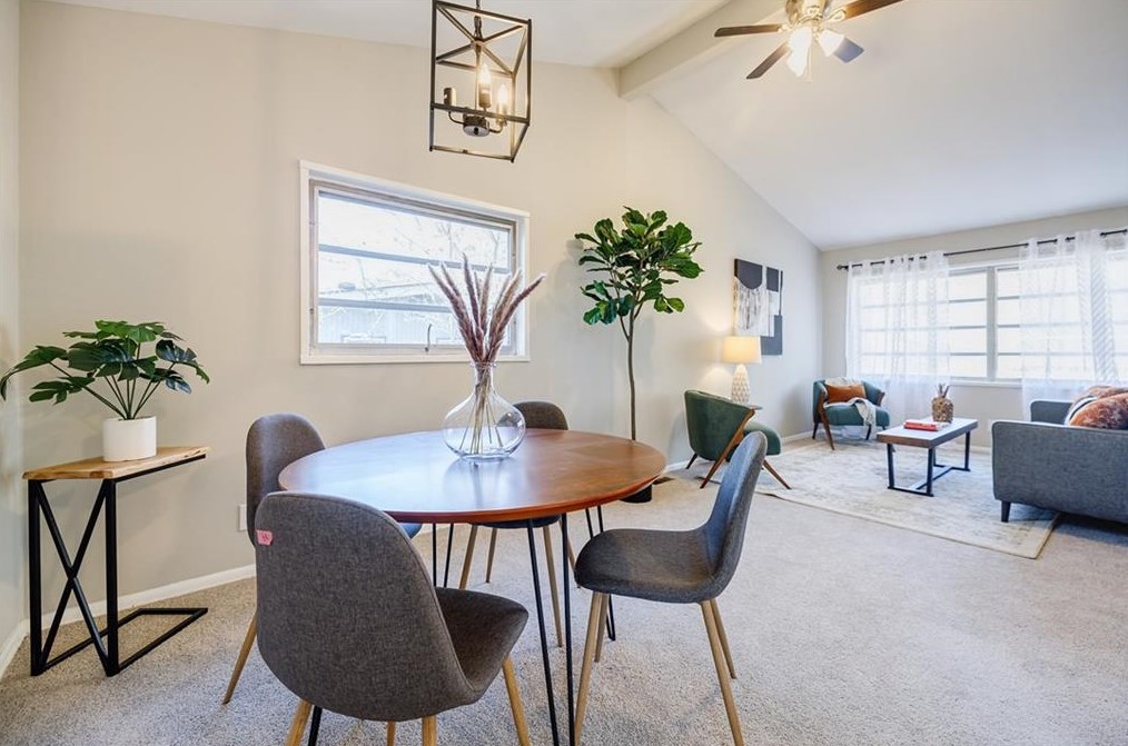 3017 Flamingo Dr, Decatur GA  30033-3936 exterior