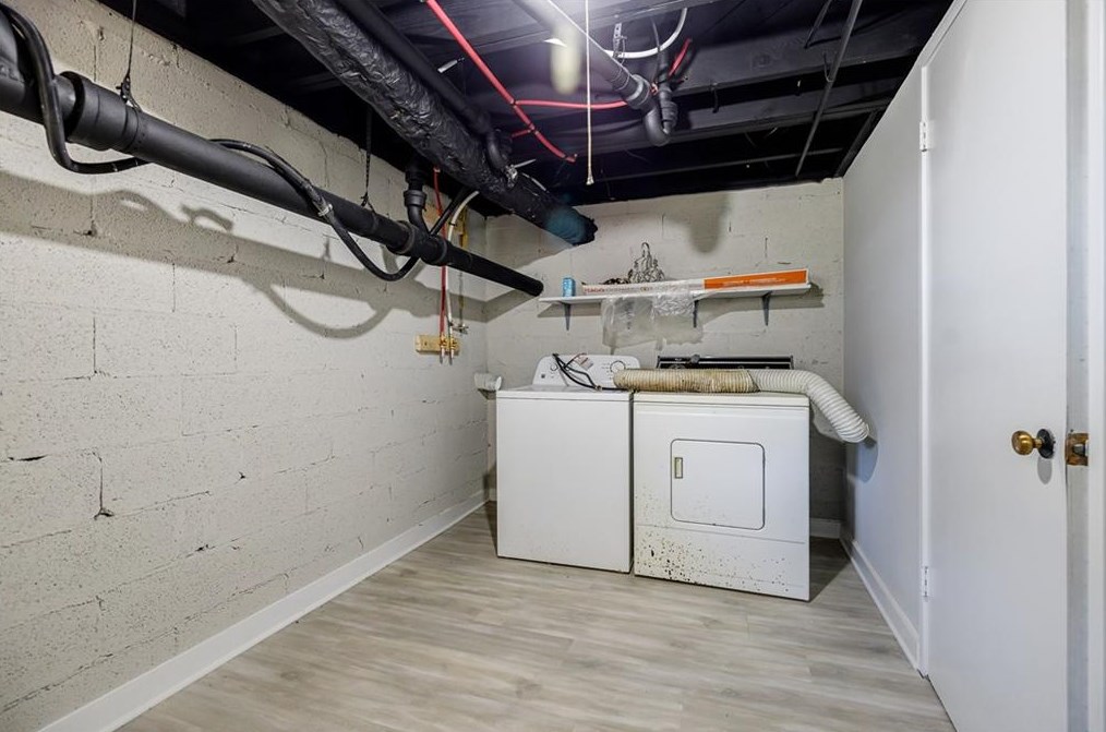 3017 Flamingo Dr, Decatur GA  30033-3936 exterior