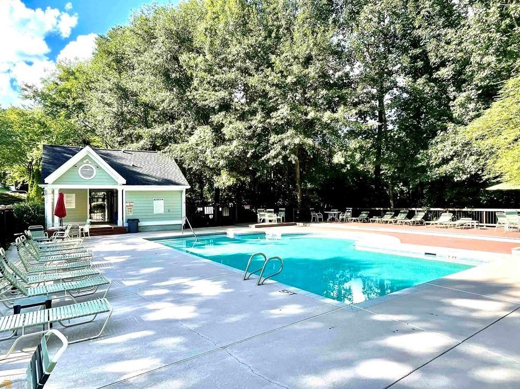 785 Prestonwood Dr, Lawrenceville GA  30043-4284 exterior
