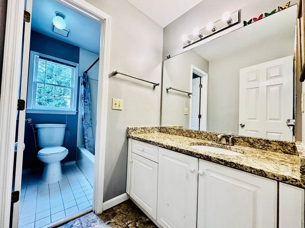 785 Prestonwood Dr, Lawrenceville GA  30043-4284 exterior