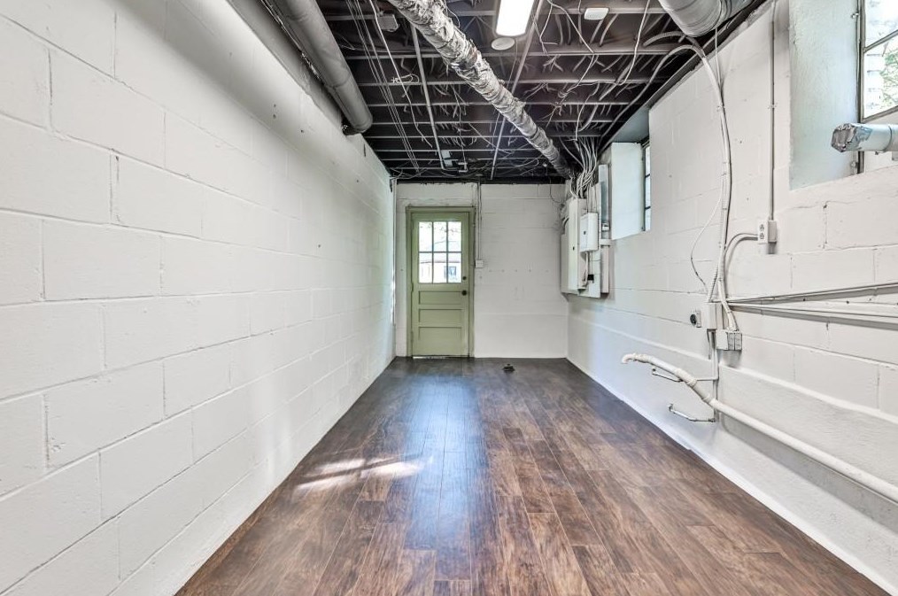 1659 Nottingham Way, Atlanta GA  30309-2662 exterior