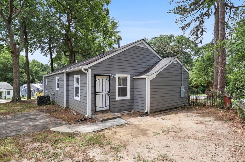 1641 Sandtown Rd, Atlanta GA  30311-3462 exterior