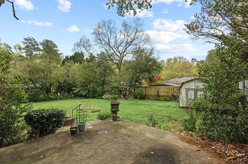 3564 Hickory Cir, Smyrna GA  30080-5614 exterior