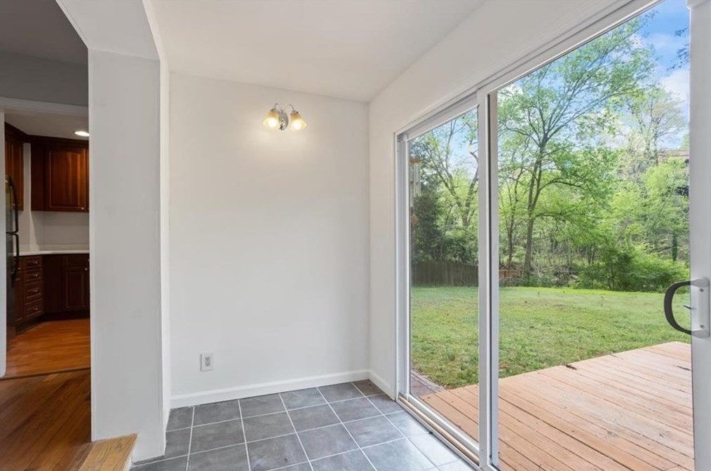 1333 Victor Rd, Atlanta GA  30324-2713 exterior