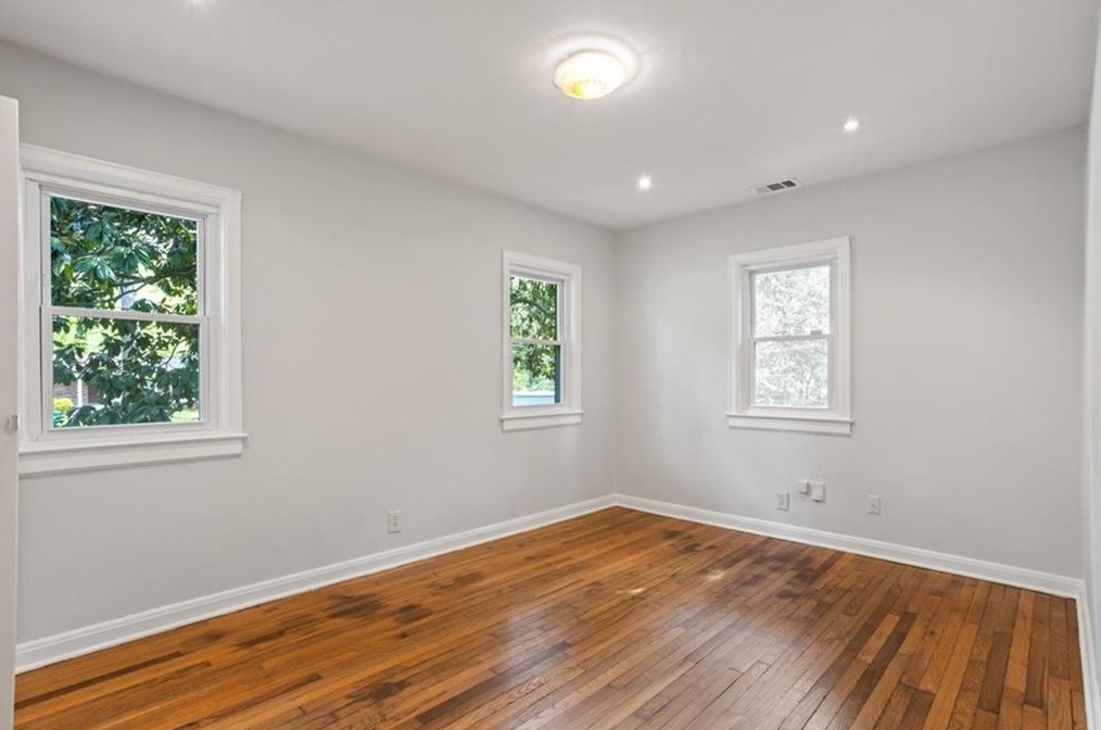 1333 Victor Rd, Atlanta GA  30324-2713 exterior