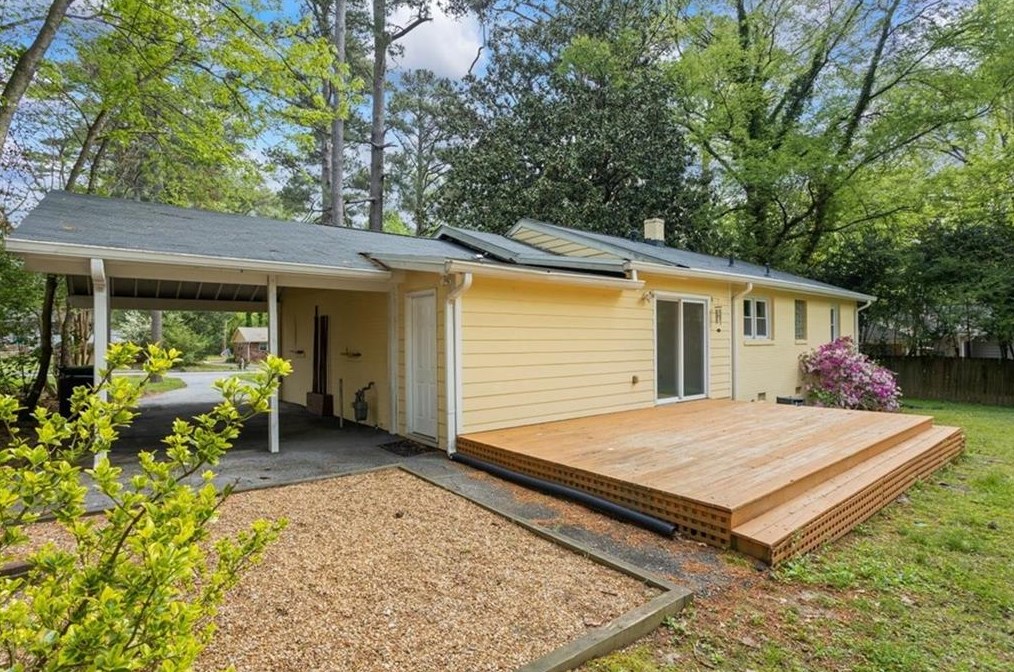 1333 Victor Rd, Atlanta GA  30324-2713 exterior