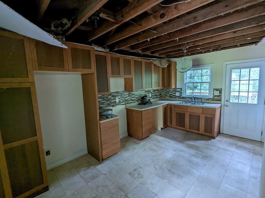 748 Scott Cir, Decatur GA  30033-4726 exterior