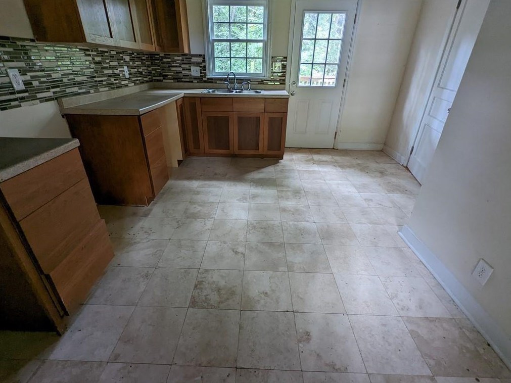 748 Scott Cir, Decatur GA  30033-4726 exterior