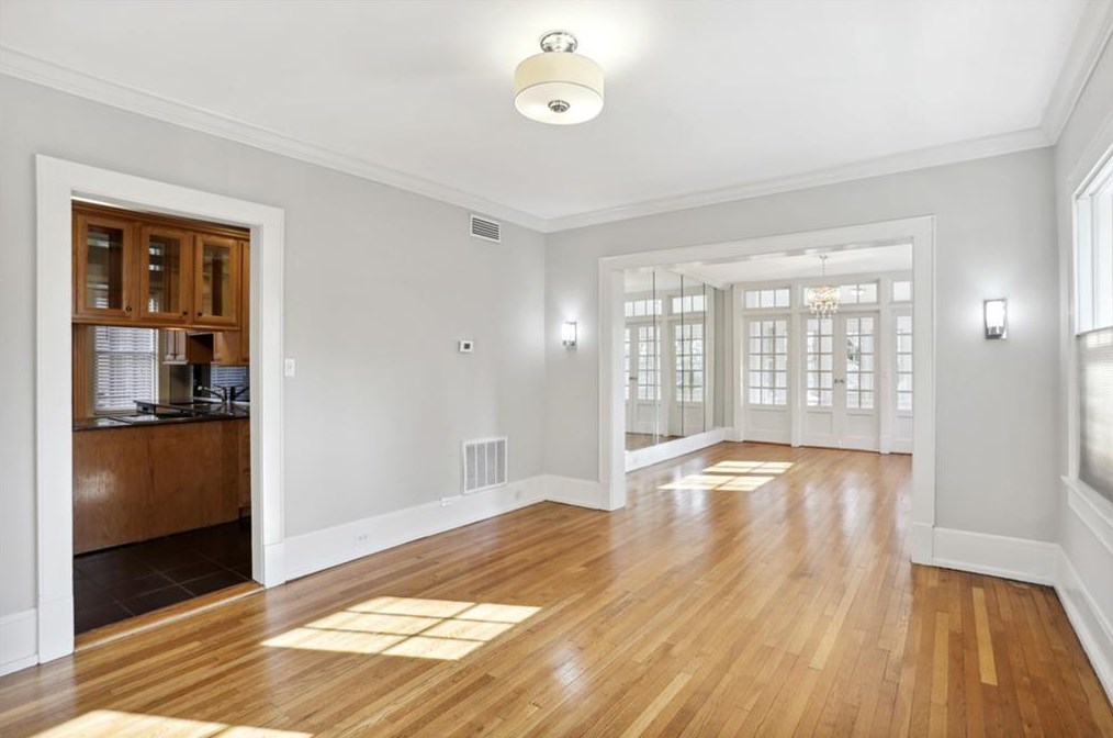 1156 Piedmont Ave, Atlanta GA  30309-3774 exterior