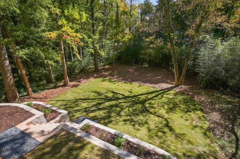 1693 Wayland Cir, Atlanta GA  30319-3610 exterior