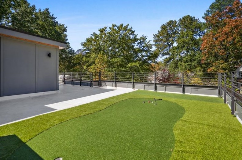 1693 Wayland Cir, Atlanta GA  30319-3610 exterior