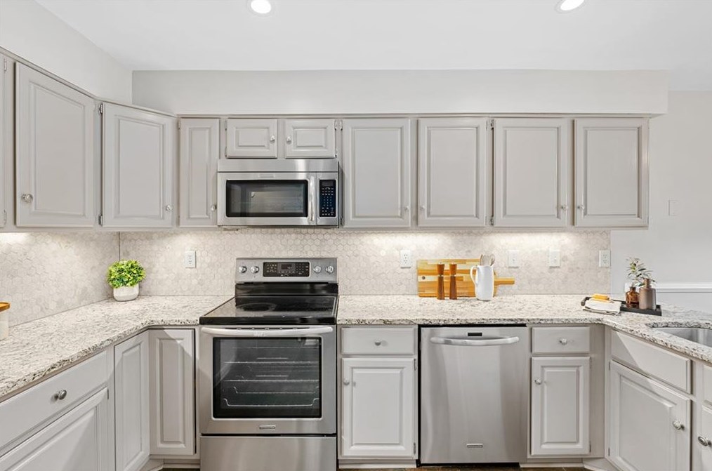 1440 Winston Pl, Decatur GA  30033-1951 exterior