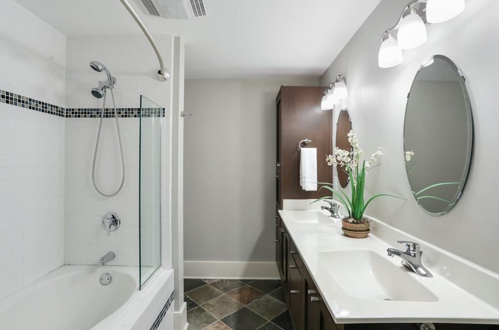 225 Geneva St, Decatur GA  30030-1846 exterior