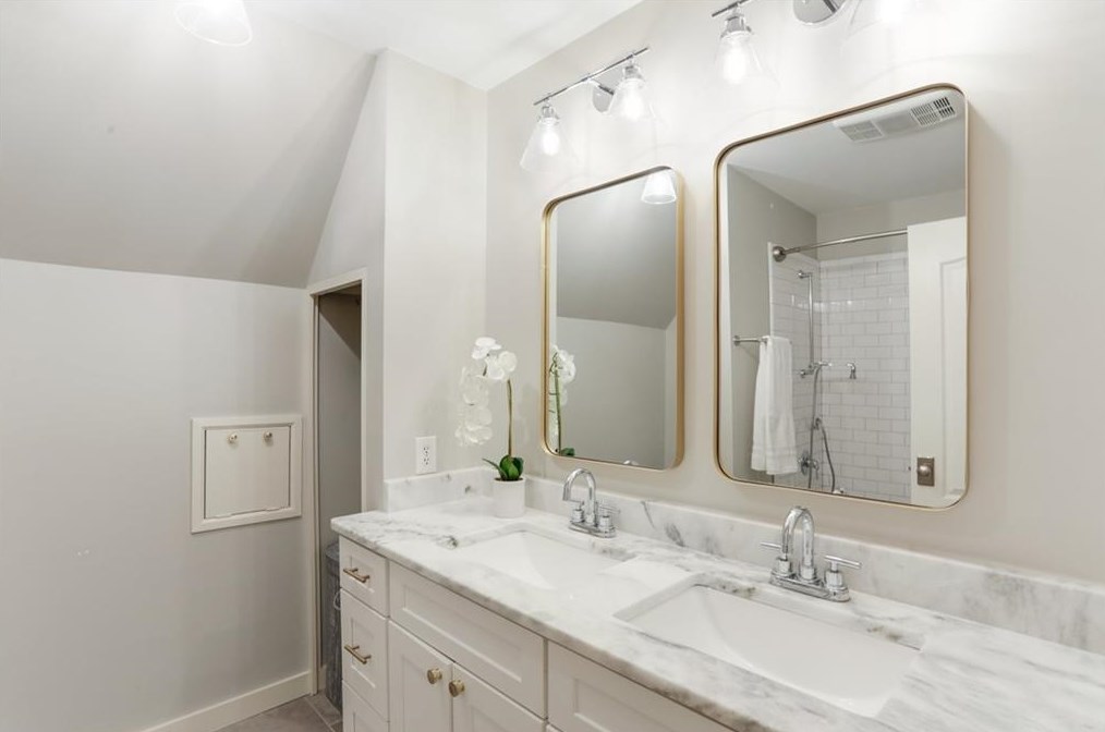 225 Geneva St, Decatur GA  30030-1846 exterior