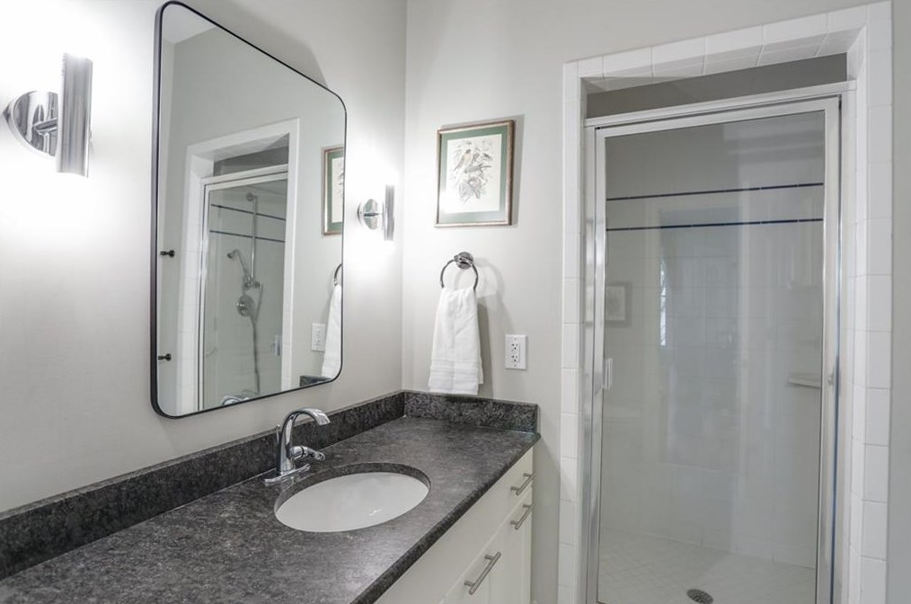 225 Geneva St, Decatur GA  30030-1846 exterior