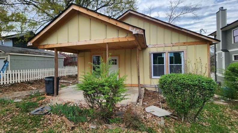 18 Wyman St, Atlanta GA  30317-2042 exterior