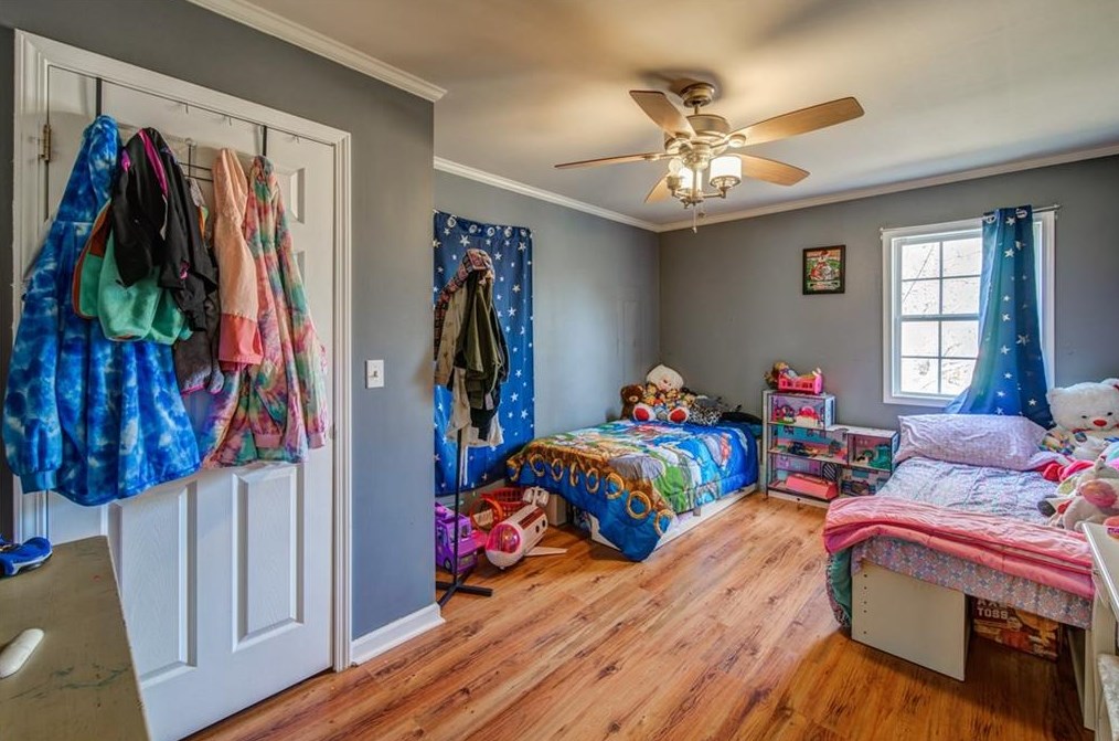 413 Sequoyah Cir, Calhoun GA 30701-9026 exterior