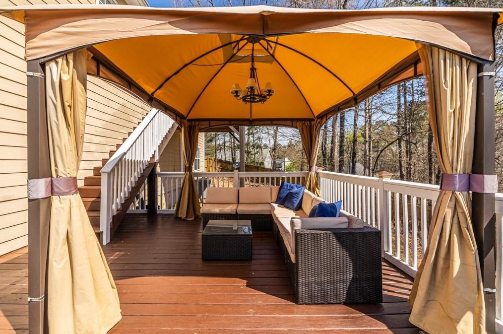 201 Oak Springs Ln, Dallas GA  30132-1052 exterior