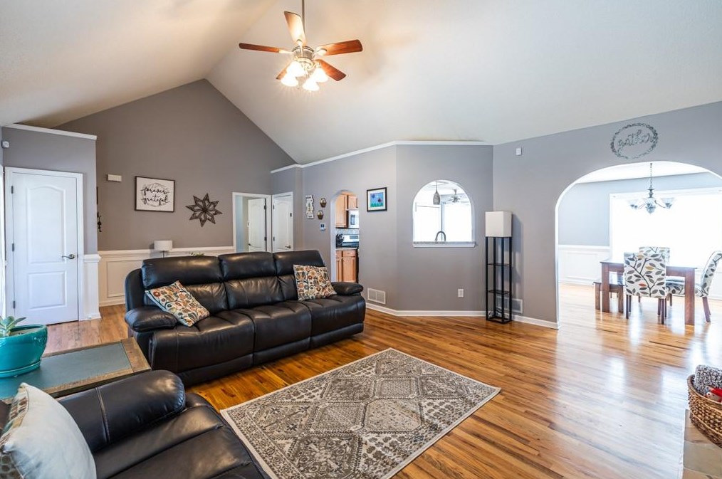 201 Oak Springs Ln, Dallas GA  30132-1052 exterior