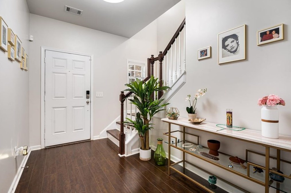 3960 Princeton Lakes Way, Atlanta GA  30331-5595 exterior