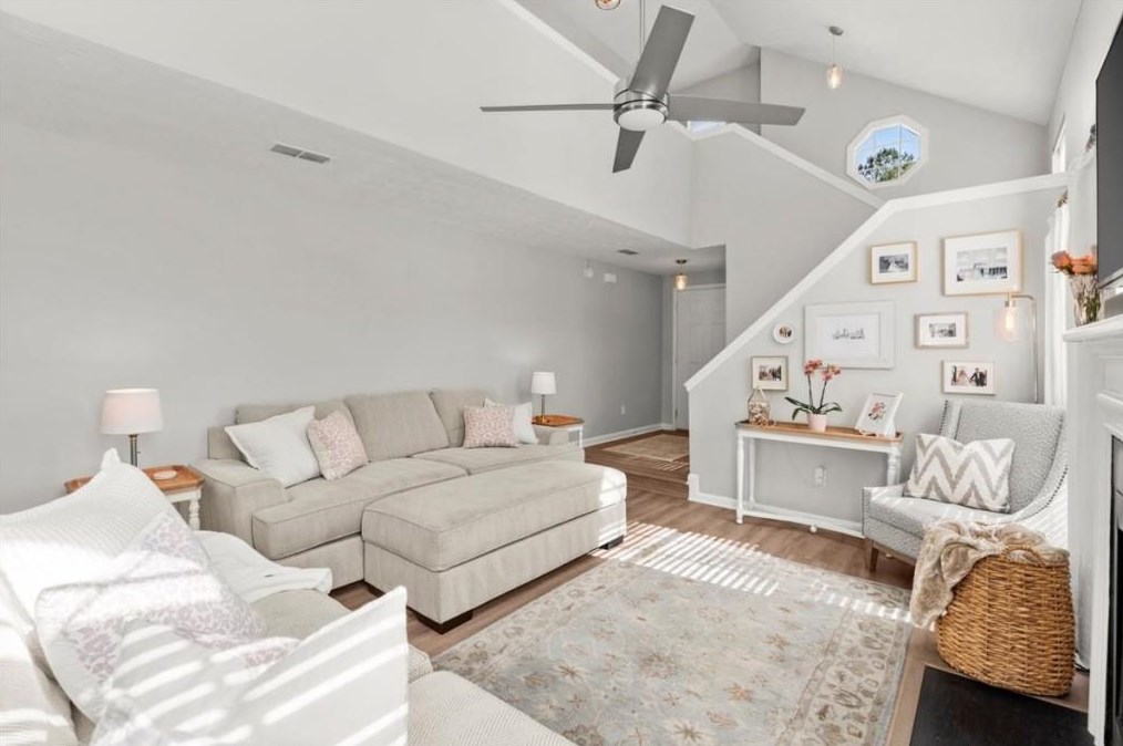 5035 Bridges Dr, Alpharetta GA  30022-6670 exterior
