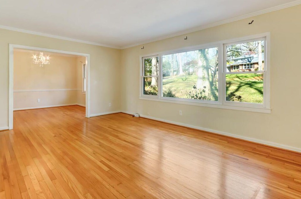 2121 Trailmark Dr, Decatur GA  30033-1933 exterior