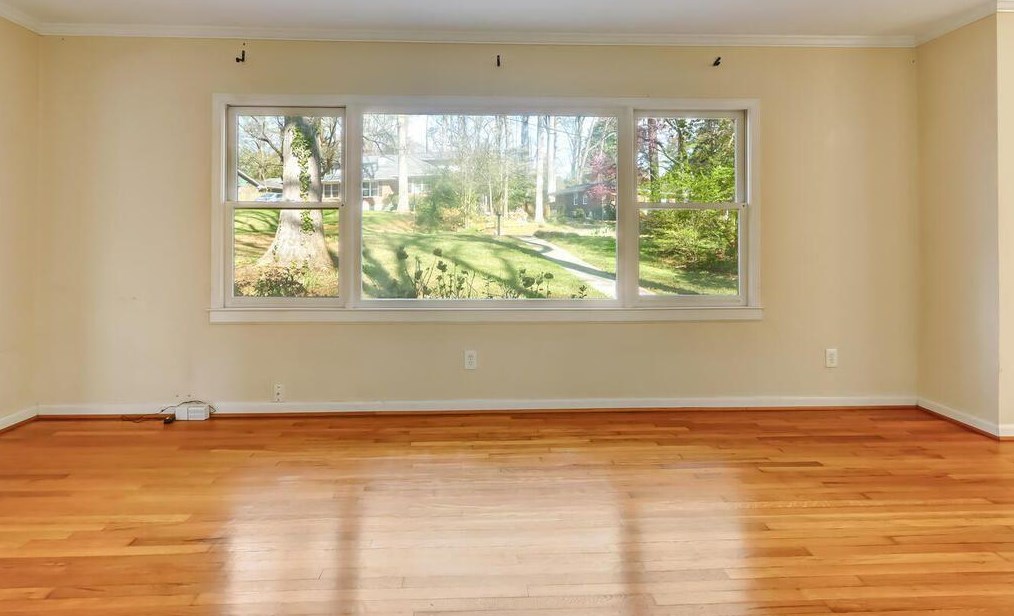 2121 Trailmark Dr, Decatur GA  30033-1933 exterior