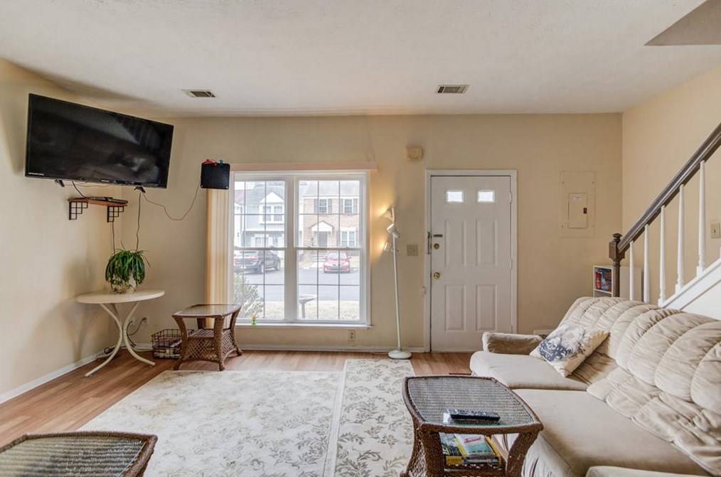 3992 Wolcott Cir, Atlanta GA  30340-4245 exterior