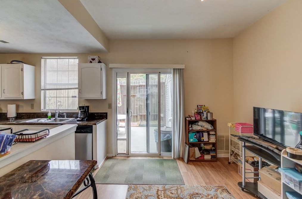 3992 Wolcott Cir, Atlanta GA  30340-4245 exterior