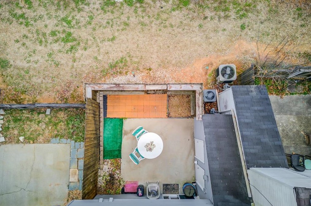 3992 Wolcott Cir, Atlanta GA  30340-4245 exterior