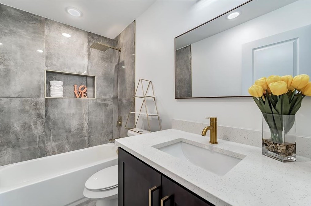 2001 Swazey Dr, Decatur GA  30032-3909 exterior