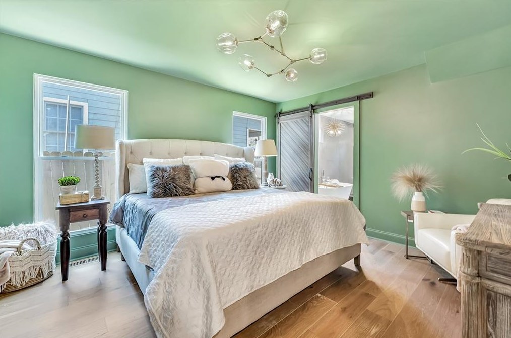 2001 Swazey Dr, Decatur GA  30032-3909 exterior